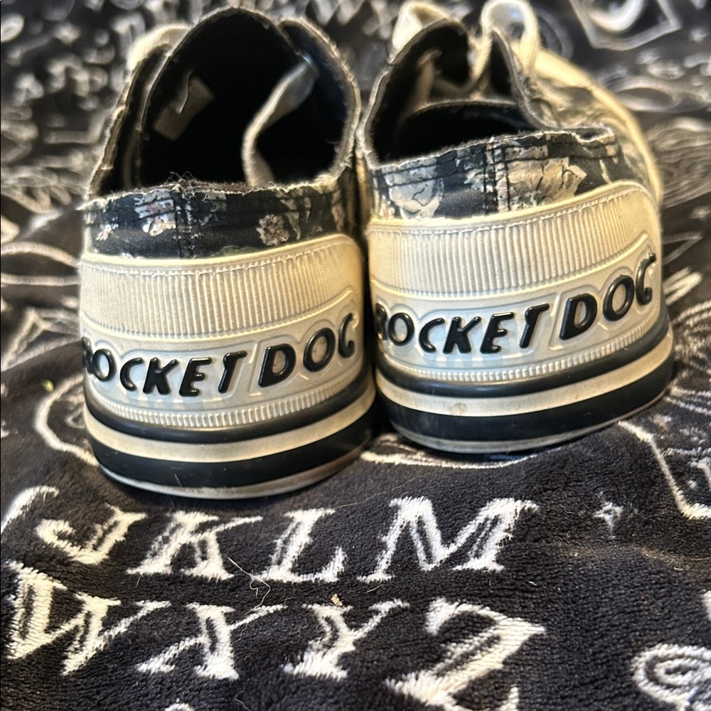 Rocket Dog Black Floral Sneakers - Picture 4 of 5